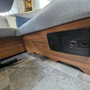 Caravane Customized Polar 730 – Image 17