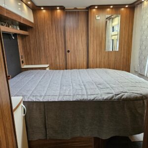 Caravane Customized Polar 730 – Image 23