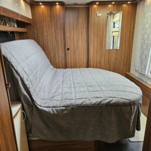 Caravane Customized Polar 730 – Image 22