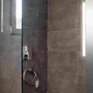 Studio conteneur 40' aménagé habitable – Image 15