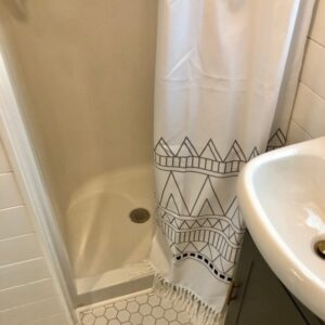 Tiny House sur une remorque 1 lit - 1 salle de bain – Image 7