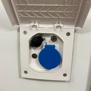 Caravane Polar 680 BSA BLACKLINE – Image 9