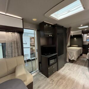 Caravane Polar 680 BSA BLACKLINE – Image 25