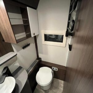 Caravane Polar 680 BSA BLACKLINE – Image 15