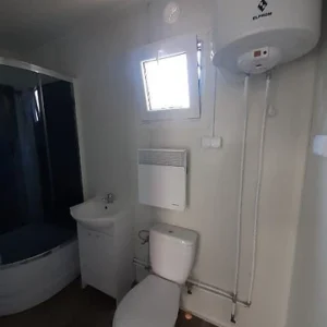 Maison d'été sans autorisation 17m2 avec salle de bain et cuisine – Image 4