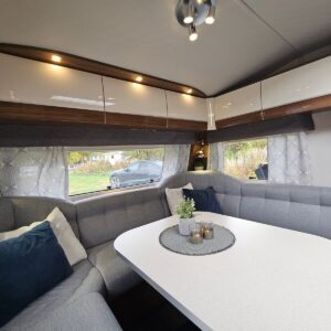 Caravane Customized Polar 730 – Image 20