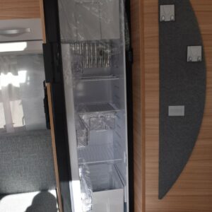 Caravane Dethleffs Camper 460 EL – Image 8