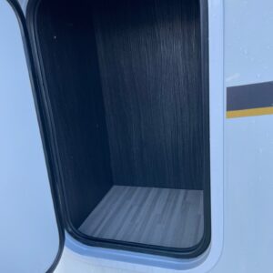 Camping-Car Benimar 263 – Image 3