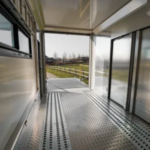 Scania STX Camping-car/Sport automobile – Image 4