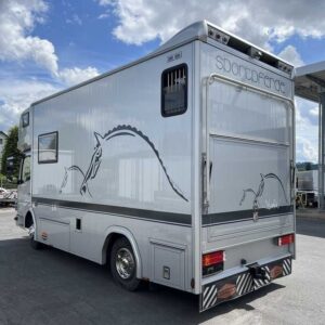 Camion chevaux 3 chevaux Mercedes-Benz – Image 3