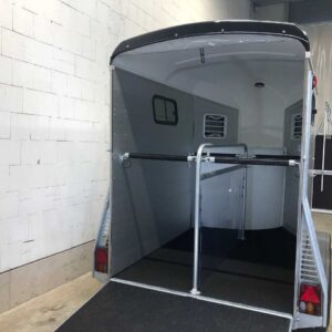 Remorque Van Chevaux Böckmann Portax silver + black avec sellerie – Image 14