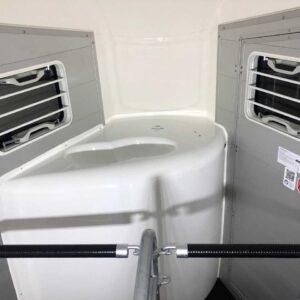 Remorque Van Chevaux Böckmann Portax silver + black avec sellerie – Image 12