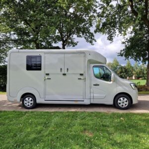 Camion 2 Chevaux Renault Master 165 Ch – Image 2