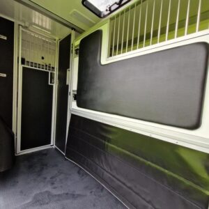 Camion 2 Chevaux Renault Master 165 Ch – Image 7